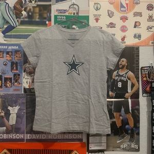 Vintage Reebok Dallas Cowboys Women’s V-Neck